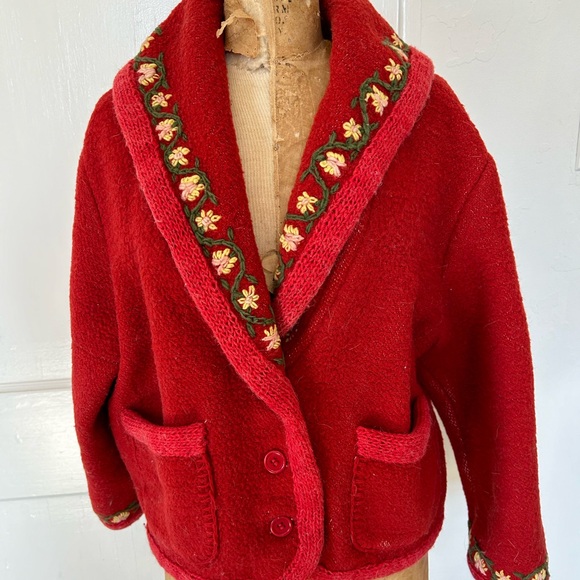 Vintage 80’s wool shawl collared jacket with crewel embroidery & blanket stitch - Picture 4 of 14